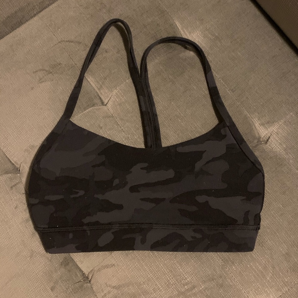 Lululemon Flow Y Bra Nulu Size 2 Camo